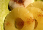 Ananas gratinato con ricotta e succo d'arancia Ananas gratinato con ricotta